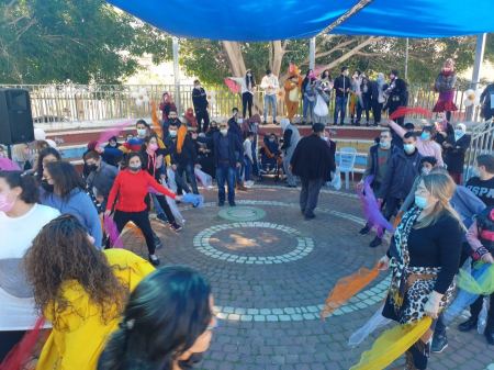  الجماهيري جديدة المكر يوزع حواسيب محمولة لذوي الاحتياجات الخاصة بمدرسة الحكمة 